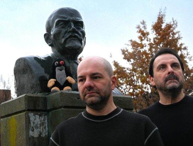 Offlaga-Disco-Pax-oggi-busto-di-Lenin-fotografia-di-Valeria-Cornia-696×527